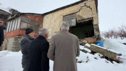Hakkari'de kış ortasında toprak evi &ccedil;&ouml;ken yaşlı kadına devlet eli
