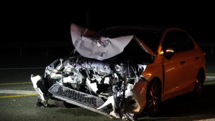 Elazığ'da İki otomobil &ccedil;arpıştı! Yaralılardan birinin durumu kritik