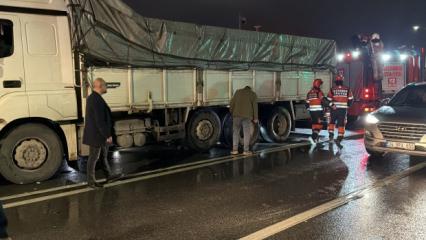 İstanbul'da karşıya ge&ccedil;mek isteyen kadın kamyonun altında kaldı