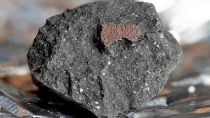 Nereden geldiği a&ccedil;ıklandı: 4,5 milyar yıllık g&ouml;k taşında su izi keşfedildi