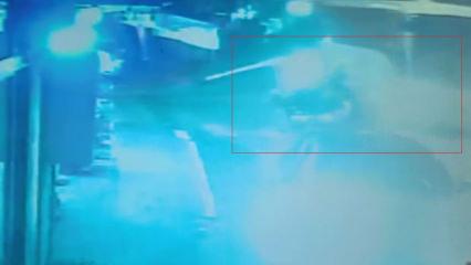 Aynı kavşak yine can aldı: Ahmet Can K&uuml;t&uuml;kl&uuml;&rsquo;n&uuml;n &ouml;l&uuml;m&uuml; kamerada