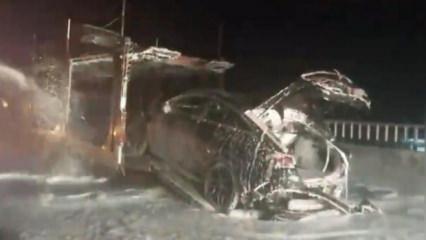 Osmaniye'de ara&ccedil; y&uuml;kl&uuml; tırda yangın: 3 ara&ccedil; kullanılamaz hale geldi