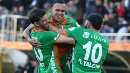 Alanyaspor evinde hata yapmadı! 3 puanı 2 golle aldı
