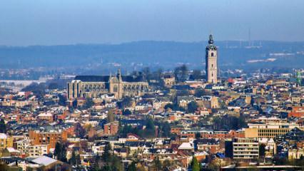 Avrupa şehri dondu: 5 g&uuml;nd&uuml;r doğal gaz yok! Belediye merkezleri duş i&ccedil;in a&ccedil;ıldı...