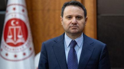 Bakan G&uuml;rlek: T&uuml;rkiye Y&uuml;zyılı'nı adaletin y&uuml;zyılı yapmak i&ccedil;in &ccedil;alışıyoruz