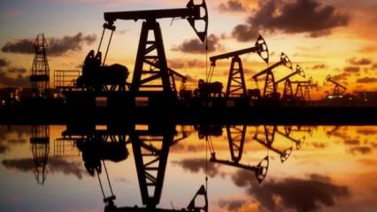 Brent petrol&uuml;n varili 69,97 dolardan işlem g&ouml;r&uuml;yor