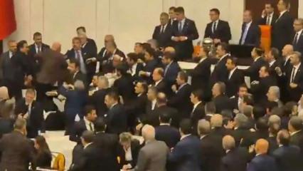 CHP demokrasi istiyor mu?