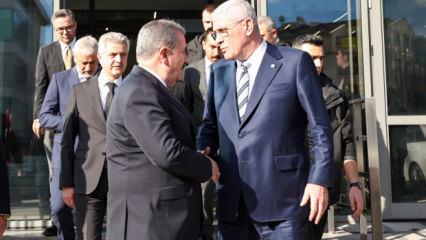  Destici'den M&uuml;savat Dervişoğlu'na ziyaret