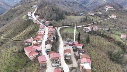Duyan &ouml;nce afallıyor: Bu k&ouml;yde 2 farklı iftar saati var