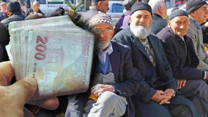 Emekli i&ccedil;in 3 farklı zam senaryosu! İkramiye hesabı başladı