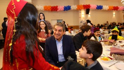 Esenler'de 500 &ccedil;ocuk ilk oru&ccedil; ilk iftar heyecanını yaşadı 