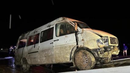 İş&ccedil;i servisi şarampole devrildi: 17 yaralı