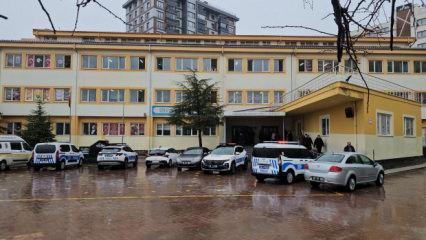 Kayseri'de ortaokulda dehşet! Bı&ccedil;aklı kavgada 1 &ouml;ğrenci yaralandı
