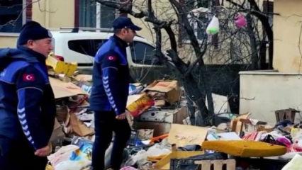 K&ouml;t&uuml; koku ihbarıyla gidilen evden 30 ton &ccedil;&ouml;p &ccedil;ıktı