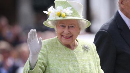 Krali&ccedil;e Elizabeth'in &ccedil;ocukken yazdığı mektup satışa &ccedil;ıkıyor