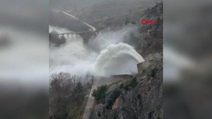 Manavgat'taki 2 barajdan kontroll&uuml; su bırakılmaya başlandı