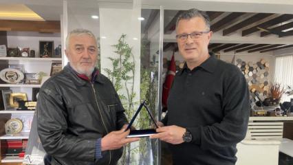 Manisa'da temizlik iş&ccedil;isinden &ouml;rnek davranış: 3 yevmiye ile &ouml;d&uuml;llendirildi