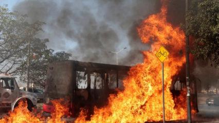 Meksika'nın en b&uuml;y&uuml;k kartel lideri &ouml;ld&uuml;r&uuml;ld&uuml;: C&uuml;neyt &Ouml;zdemir mahsur kaldı!