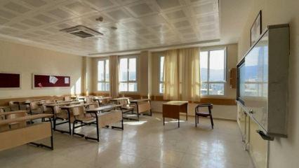 &Ouml;ğrencilerin sağlığı tehlikede: 'Vir&uuml;s &uuml;retme akımı' dalga dalga yayılıyor