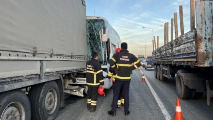 Ordu&rsquo;da yolcu otob&uuml;s&uuml; ile tır &ccedil;arpıştı: 4 yaralı