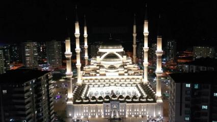 Şahinbey Belediyesi, Ramazan&rsquo;da g&ouml;n&uuml;lleri Şahinbey Millet Camii'nde buluşturacak