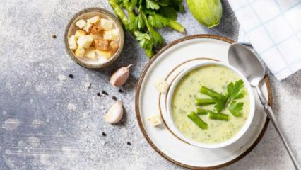 Soğuk g&uuml;nlere birebir: Kabak &ccedil;orbası tarifi