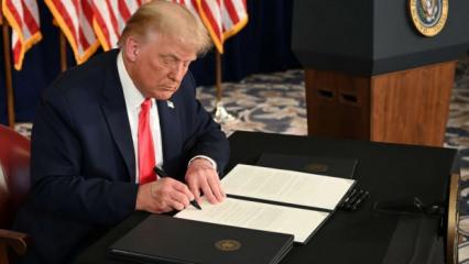 Son dakika: T&uuml;m d&uuml;nyaya savaş a&ccedil;tı! Trump'tan flaş karar, imzayı attı...