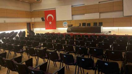 S&uuml;per Lig ekibinde se&ccedil;ime gidildi: Salon boş kaldı