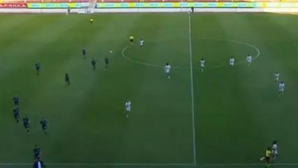 4 ay sonra D&uuml;nya Kupası d&uuml;zenlenecek: Meksika'da ma&ccedil; sırasında &ccedil;atışma &ccedil;ıktı