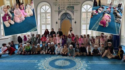 Anaokullu miniklerden anlamlı gezi: Camide hem oyun oynadılar hem namaz kıldılar