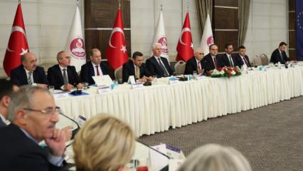 AYM Başkanı: Anayasa Mahkemesi kararlarının bağlayıcılığı konusunda teredd&uuml;t yoktur