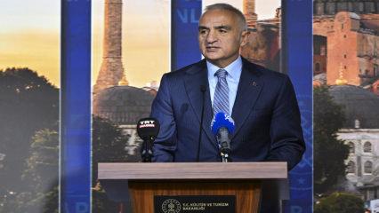 Bakan Ersoy duyurdu: Kadir Gecesi&rsquo;nde ibadete a&ccedil;ılacak