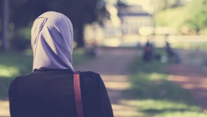 Baş&ouml;rt&uuml;l&uuml; akademisyenin fotoğrafı paylaşıldı: 100 bin liralık dava