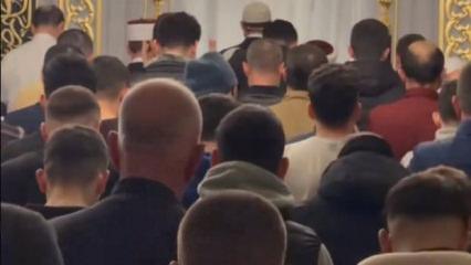 Bilal Erdoğan, &Uuml;sk&uuml;p'te teravih namazını kıldırdı