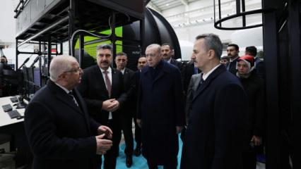 Cumhurbaşkanı Erdoğan, HAVELSAN Teknoloji Kamp&uuml;s&uuml;'nde incelemelerde bulundu