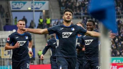 Devleri peşine takan Ozan Kabak'tan flaş hamle! Vatandaşlık i&ccedil;in başvuru yaptı