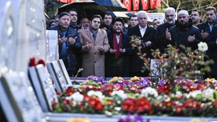 Eski başbakanlardan Necmettin Erbakan kabri başında anıldı