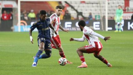 Fenerbah&ccedil;e'ye bir sakatlık şoku daha! Oyuna devam edemedi