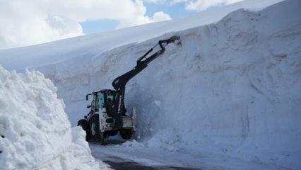 Muş'ta kar kalınlığı 6 metreyi aştı! İşte inanması g&uuml;&ccedil; manzara 