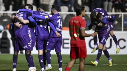 Gol d&uuml;ellosunda kazanan &ccedil;ıkmadı! 2 takım S&uuml;per Lig kapısını sonuna kadar araladı