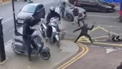 İngiltere'de film sahnelerini aratmayan olay: T&uuml;rk kuyumcuya palalı soygun