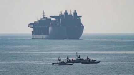 İran, H&uuml;rm&uuml;z Boğazı'ndan ge&ccedil;meye &ccedil;alışan bir petrol tankerini vurdu