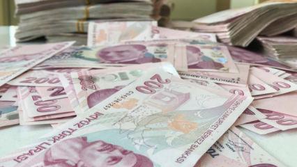 Milyonlarca emeklinin g&ouml;z&uuml; zamlı bayram ikramiyesinde!