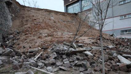 Nevşehir'de korkutan anlar: 15 metrelik istinat duvarı yerle bir oldu