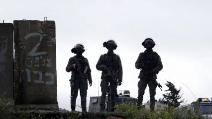 Batı Şeria'da cami kundaklama planı: Girişi ateşe verdiler!