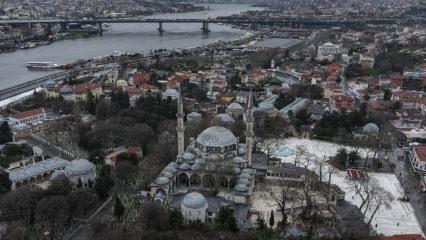 Osmanlı padişahları burada kılı&ccedil; kuşandı: Ey&uuml;p Sultan Camii