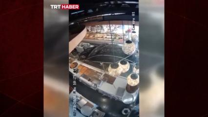 Park Edeyim Derken Vitrini İndirdi: Ankara'da Otomobil Pastaneye Daldı