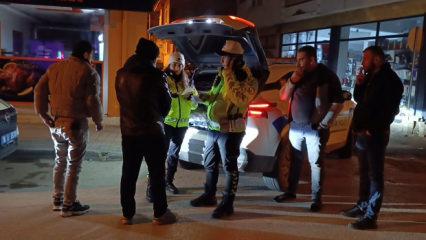 Polisin 'dur' ihtarına uymayan ehliyetsiz s&uuml;r&uuml;c&uuml;ye 303 bin lira ceza