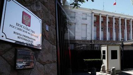 T&uuml;rkiye'deki el&ccedil;iliklerde diplomatik kriz! İki &uuml;lke sosyal medyada birbirine girdi...