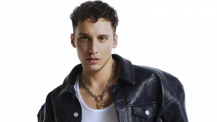 &Uuml;nl&uuml;lere uyuşturucu operasyonu! Şarkıcı Edis hakkında karar verildi